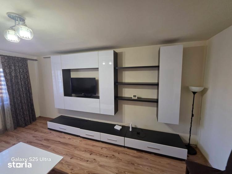 Apartament cu 2 camere decomandat în Tolstoi