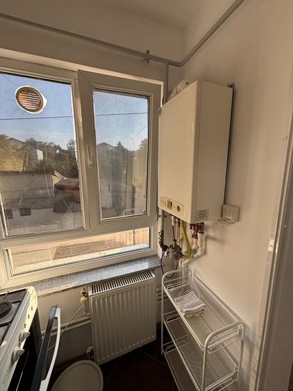 Garsonieră decomandată în Central