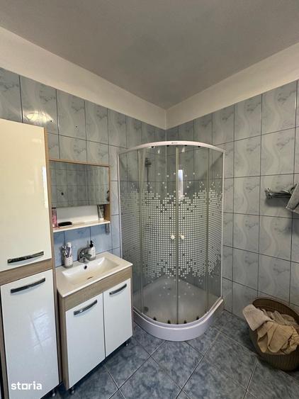 Garsonieră în Vest