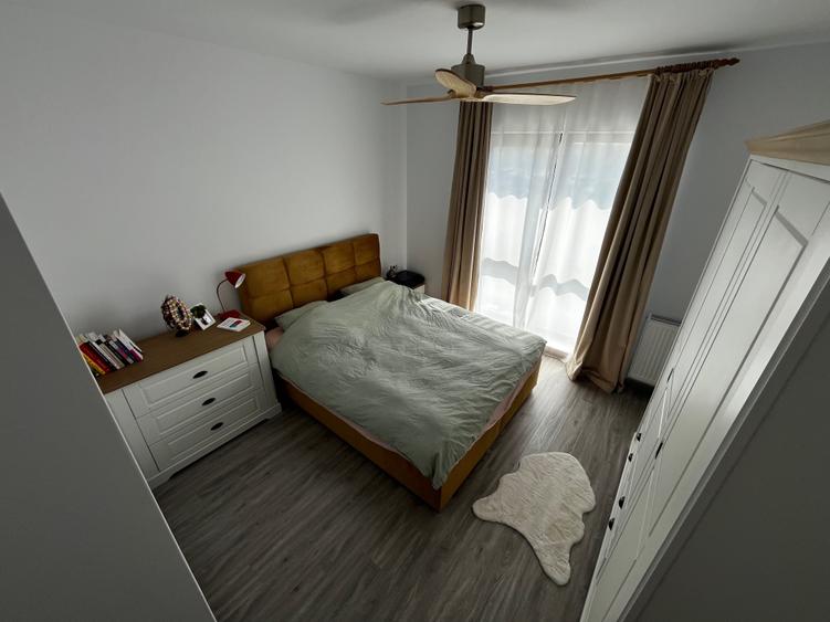 Apartament cu 2 camere decomandat în Lacul Morii