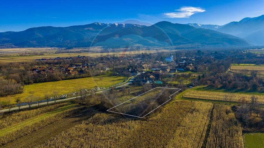 Teren Construcții intravilan de 4200 mp, în Dejani