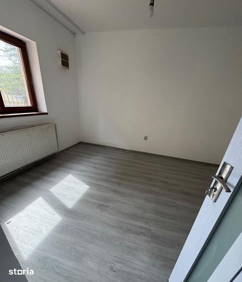 Apartament cu 4 camere în Calea București