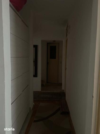 Apartament cu 4 camere în Traian