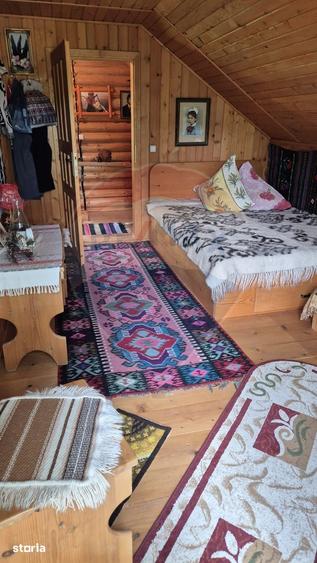 Casă cu 3 camere cu Teren 863 Mp în Pipirig