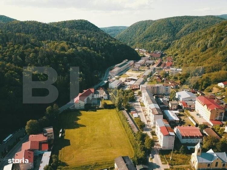 Spațiu comercial, de 1,857 mp, în Central