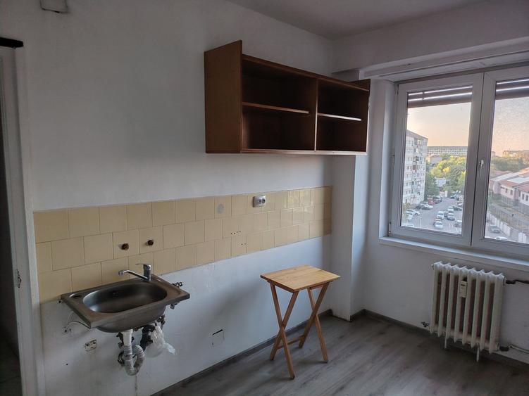 Apartament cu 2 camere decomandat în Sânmartin