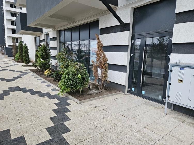 Spațiu comercial, de 92 mp, în Militari