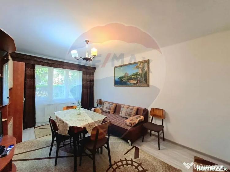 Apartament cu 2 camere decomandat în Podgoria