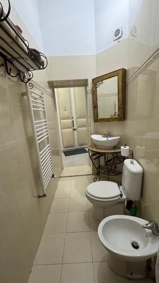 Apartament cu 2 camere decomandat, mobilat în Ultracentral