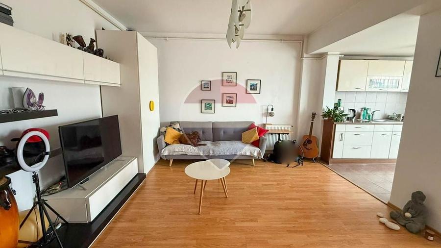 Apartament cu 2 camere semidecomandat, mobilat în 1 Decembrie 1918