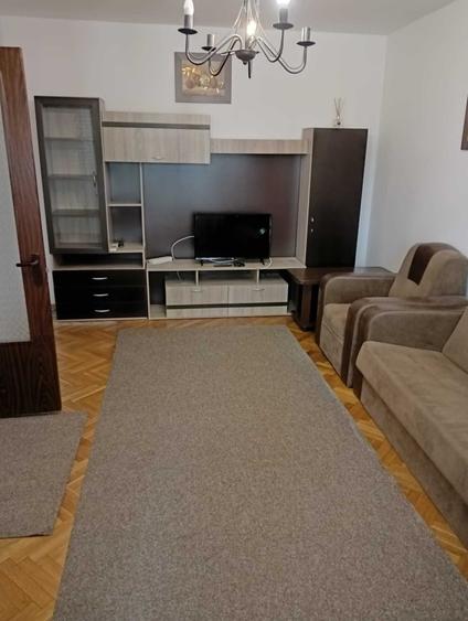 Apartament cu 2 camere decomandat în Turda