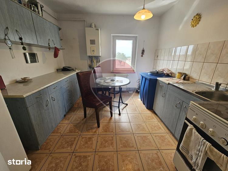 Apartament cu 7 camere în Central