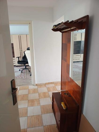 Apartament cu 3 camere în Șoimeni