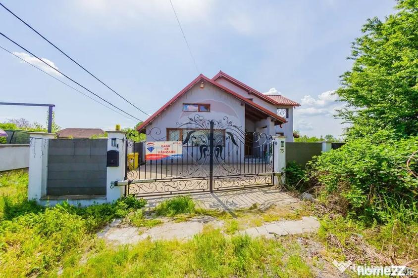 Casă cu 5 camere cu Teren 980 Mp în Bușag