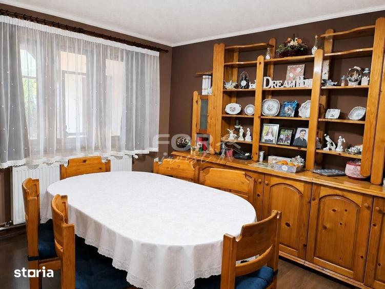 Casă cu 4 camere cu Teren 1900 Mp în Central