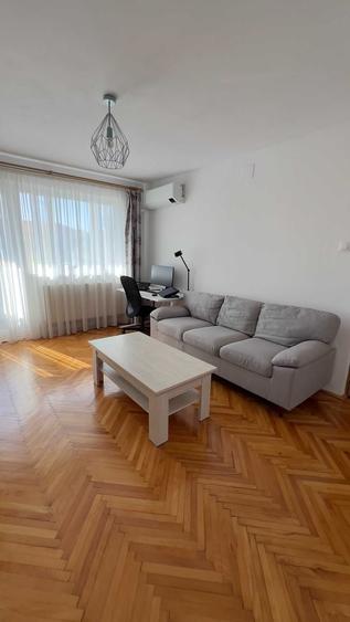 Apartament cu 2 camere semidecomandat, mobilat în Girocului