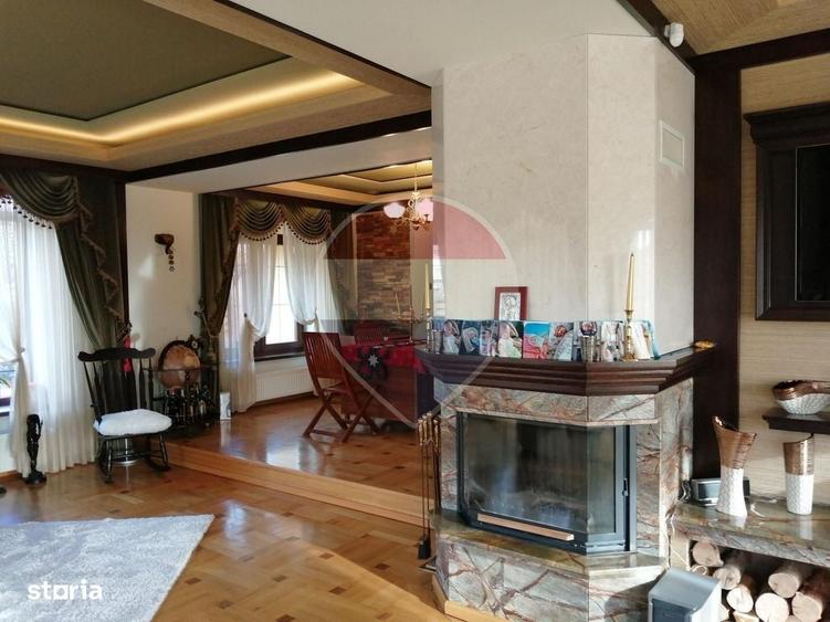 Casă cu 4 camere în Trăisteni