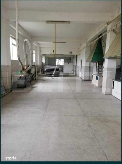 Spațiu comercial, de 600 mp, în Brătășanca