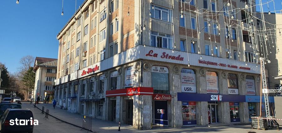 Spațiu comercial, de 120 mp, în Central
