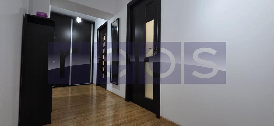 Apartament cu 2 camere decomandat, mobilat în Central