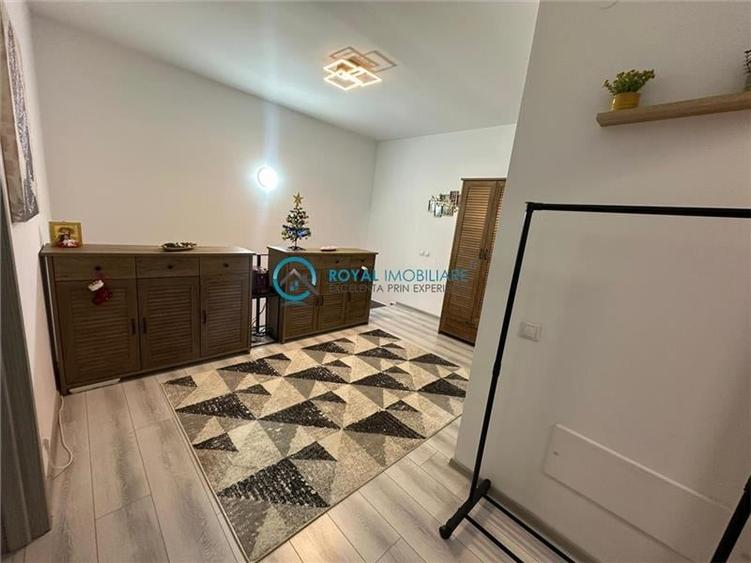 Duplex cu 5 camere cu Canalizare în Bucov