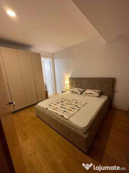 Apartament cu 3 camere decomandat în Mangalia