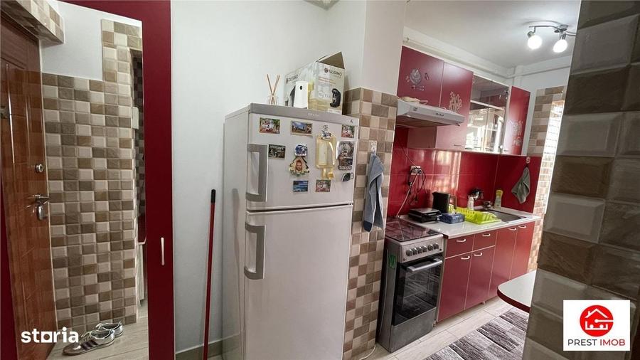 Garsonieră decomandată în Vălureni