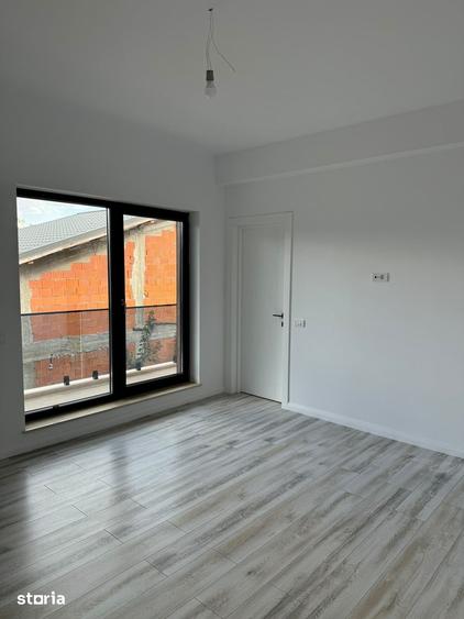 Casă cu 4 camere cu Teren 230 Mp în Central