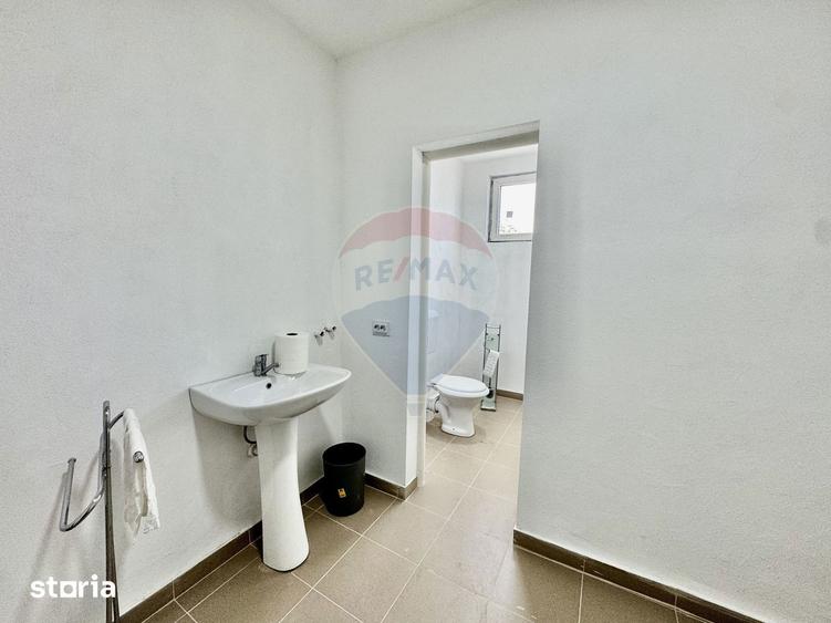 Spațiu comercial, de 837 mp, în Central