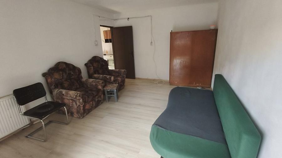 Spațiu comercial, de 60 mp, în Stana