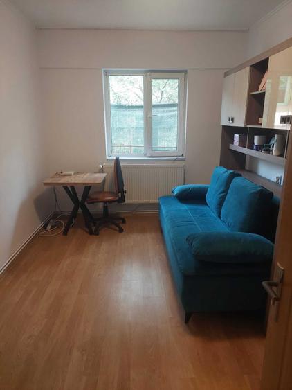 Apartament semidecomandat în Iris