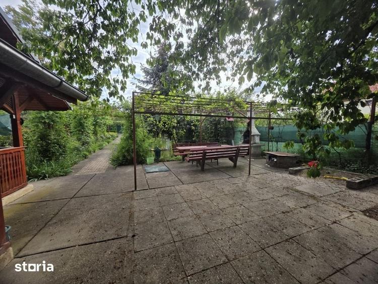 Teren de 680 mp, în Bercu Roșu