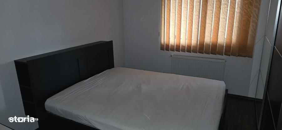 Apartament cu 2 camere în Apărătorii Patriei