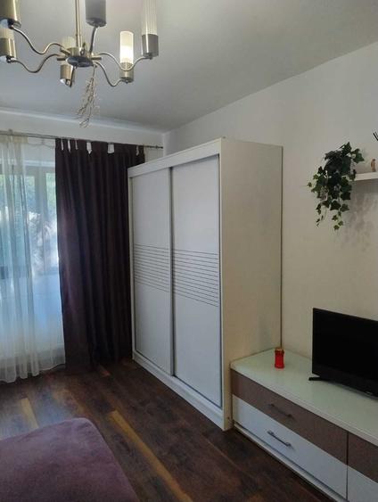 proprietar inchiriez garsoniera 40 mp CREMENITA doamna ghica obor - 6