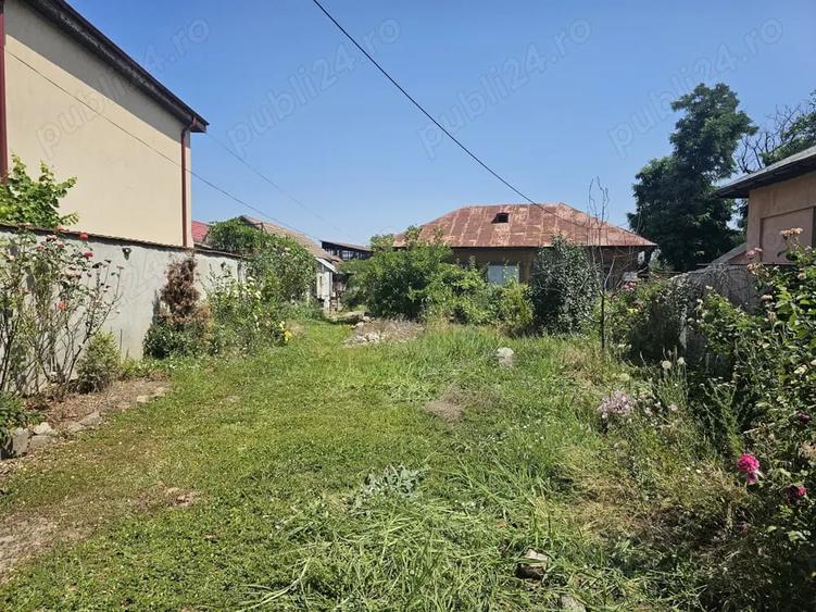 Teren de 3239 mp, în Pielești