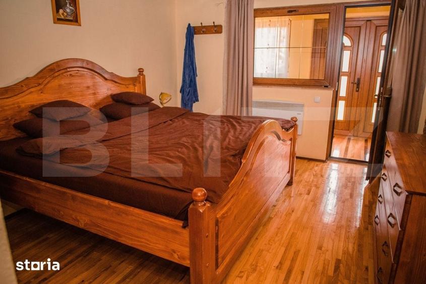 Casă cu 5 camere cu Teren 2010 Mp în Izvoarele