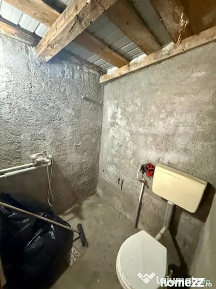 Casă cu 3 camere cu Teren 710 Mp în Central