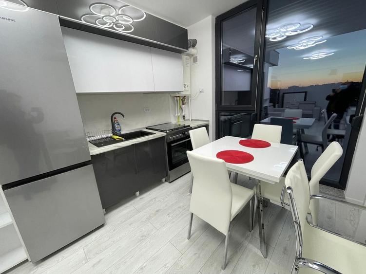 Apartament cu 2 camere semidecomandat în Politehnica