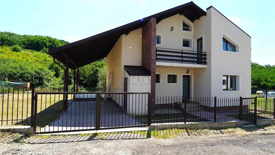Casă cu Teren 536 Mp în Nord