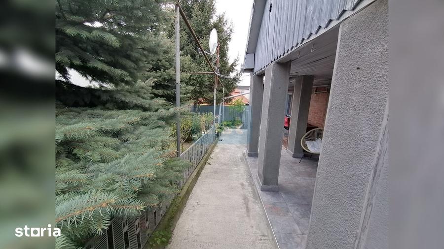 Casă cu 2 camere cu Teren 389 Mp în Central