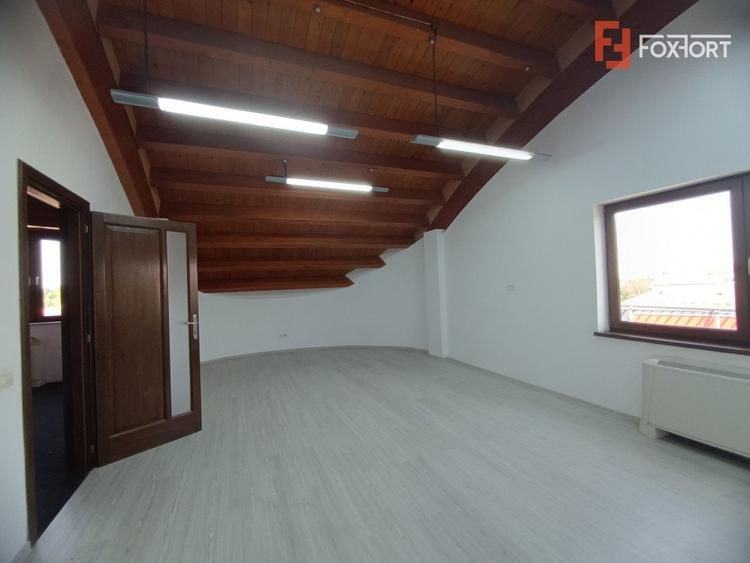 Birou, de 247 mp, în Girocului