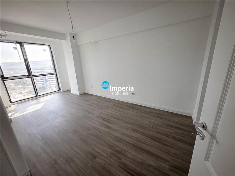 Apartament cu 2 camere decomandat în Tătărași — fotografia 3
