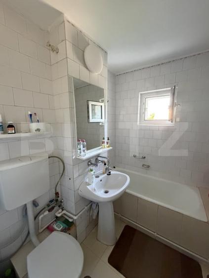 Apartament cu 2 camere decomandat în Micro 17