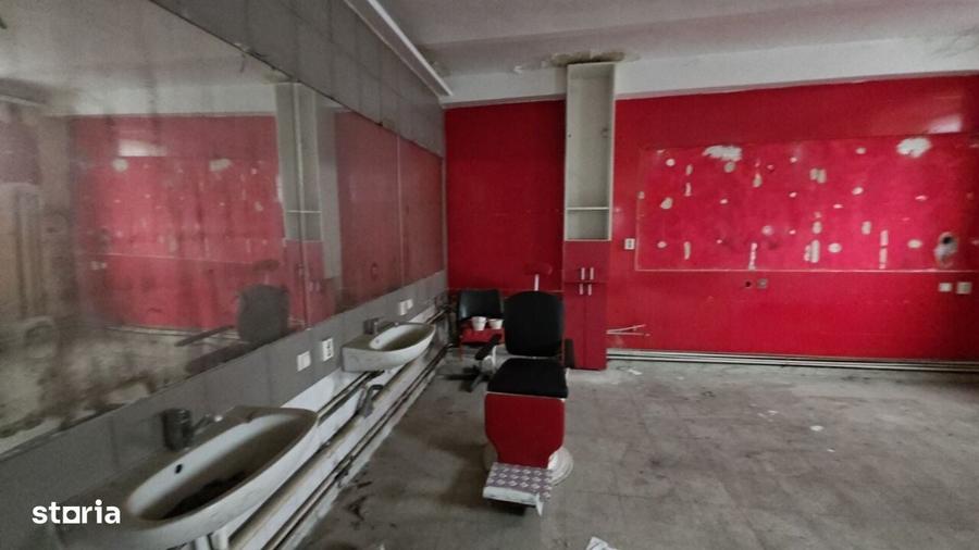 Spațiu comercial, de 60 mp, în Crișan
