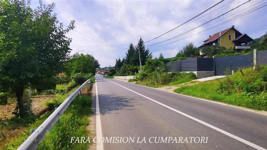 Teren Construcții intravilan de 1940 mp, în Vlădești