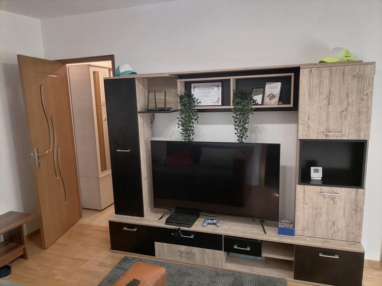 Apartament cu 2 camere nedecomandat în Brotăcei