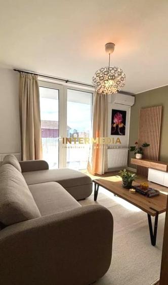 Apartament cu 2 camere semidecomandat, mobilat în Cetate