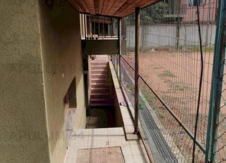 Casă cu 6 camere cu Teren 400 Mp în Ghencea