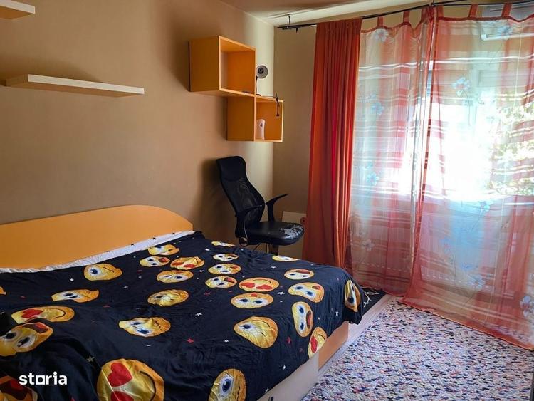 Apartament cu 3 camere decomandat în Horezu