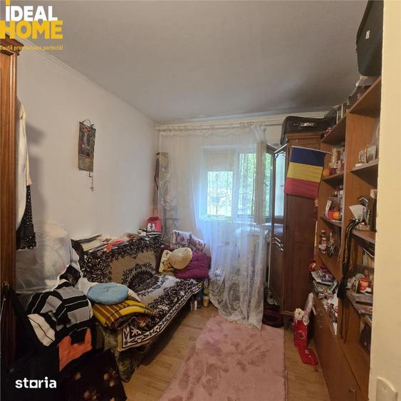 Apartament cu 3 camere semidecomandat în Mircea cel Bătrân